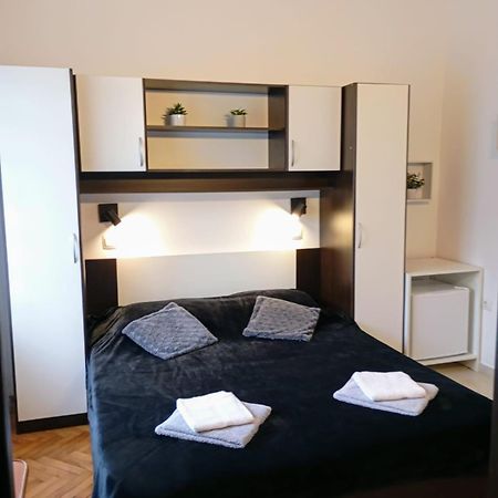 Rooms Helena Крк Экстерьер фото