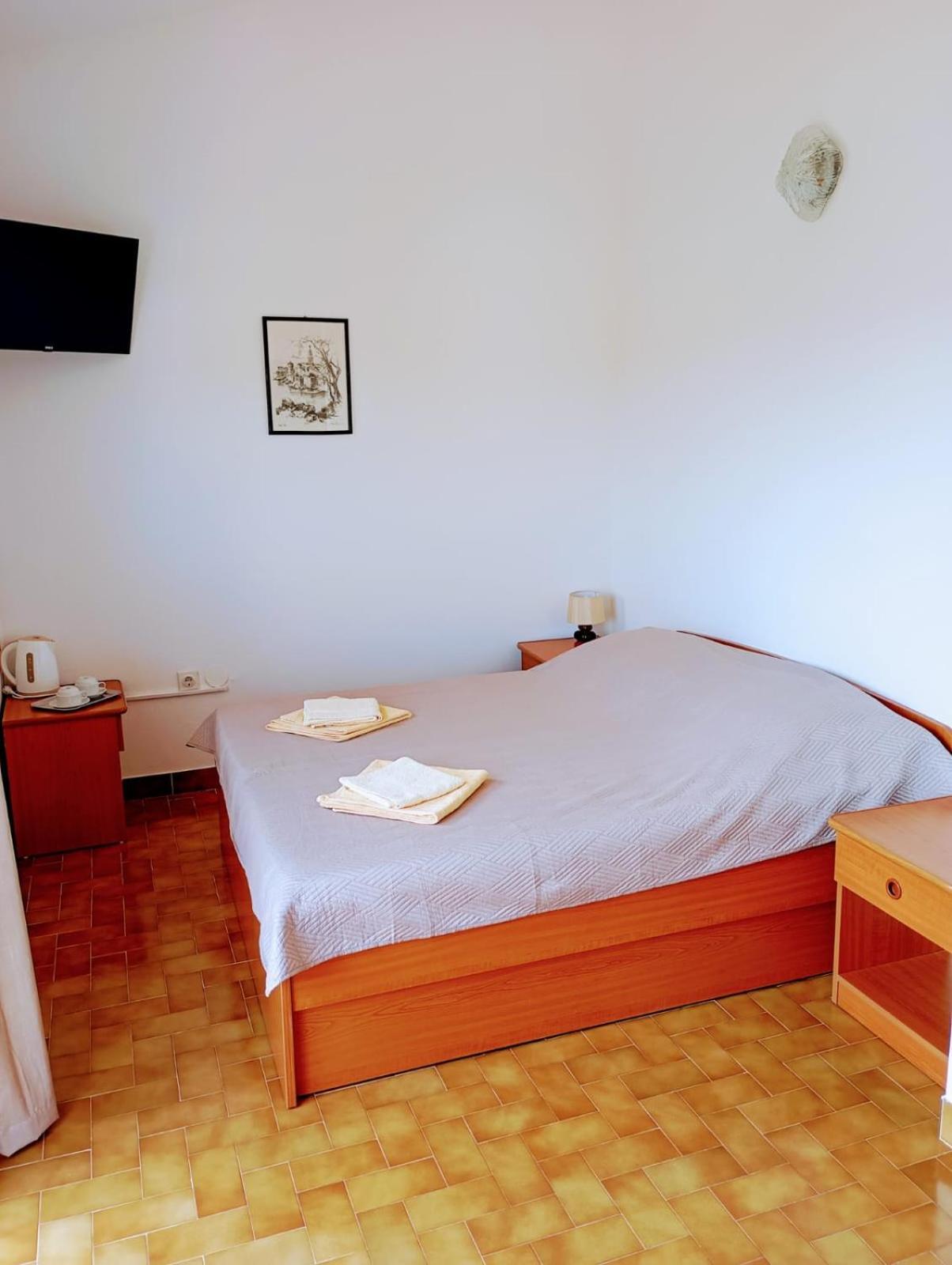 Rooms Helena Крк Экстерьер фото